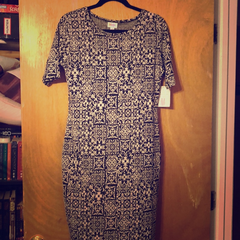 NWT LuLaRoe M Julia Dress
